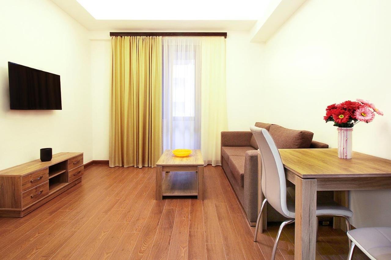 Apartments In Crystal Residence Yerevan Ngoại thất bức ảnh